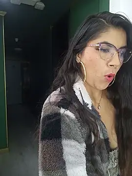 Snapshot of Luna_Dumont chatting on July 9, 11:14 am Luna Dumont online show from July 9, 11:14 am