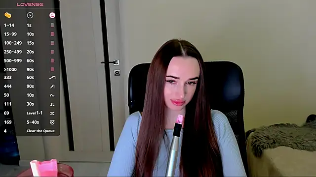 Kimmberr online show from December 18, 2:39 am