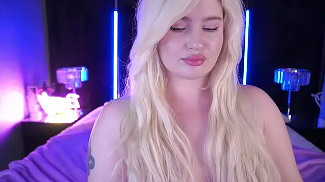 CocoSecretss online show from December 9, 10:54 am