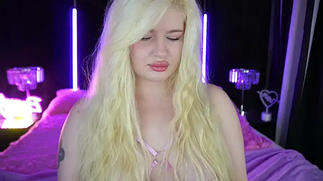 CocoSecretss online show from December 19, 7:51 am