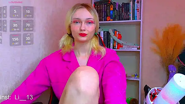 Angelina  1 online show from December 6, 1:07 am