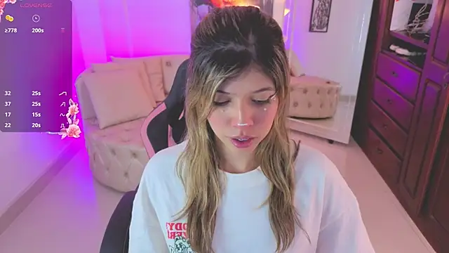 Snapshot of NATAASHA___ chatting on September 16, 3:18 am NATAASHA online show from September 16, 3:18 am