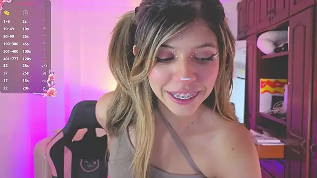 Snapshot of NATAASHA___ chatting on September 22, 4:03 am NATAASHA online show from September 22, 4:03 am