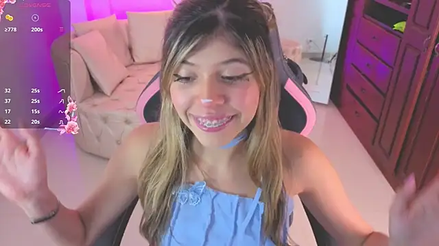 Snapshot of NATAASHA___ chatting on September 23, 2:58 am NATAASHA online show from September 23, 2:58 am