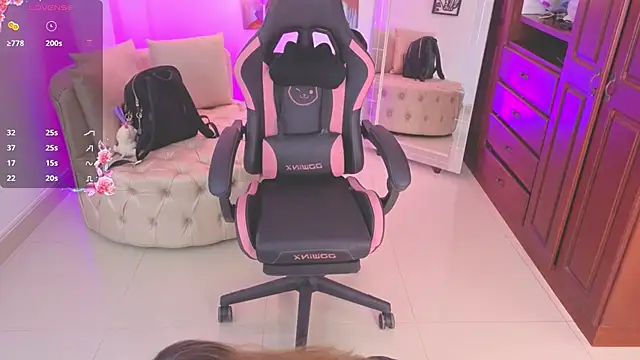 Snapshot of NATAASHA___ chatting on September 29, 3:44 am NATAASHA online show from September 29, 3:44 am