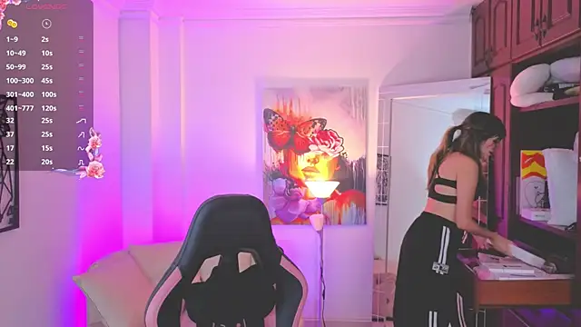 Snapshot of NATAASHA___ chatting on October 17, 6:43 pm NATAASHA online show from October 17, 6:43 pm