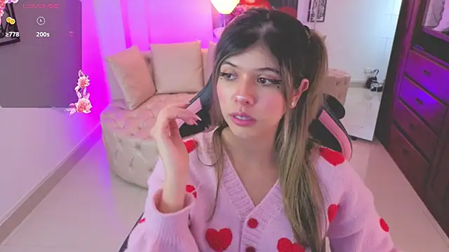 Snapshot of NATAASHA___ chatting on November 18, 3:12 am NATAASHA online show from November 18, 3:12 am