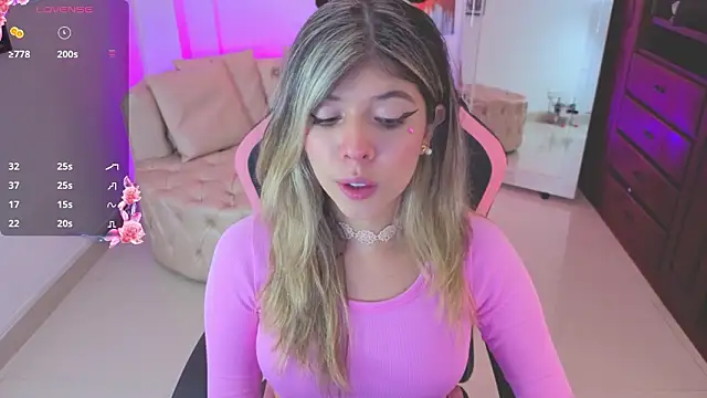 Snapshot of NATAASHA___ chatting on January 14, 3:23 am NATAASHA online show from January 14, 3:23 am