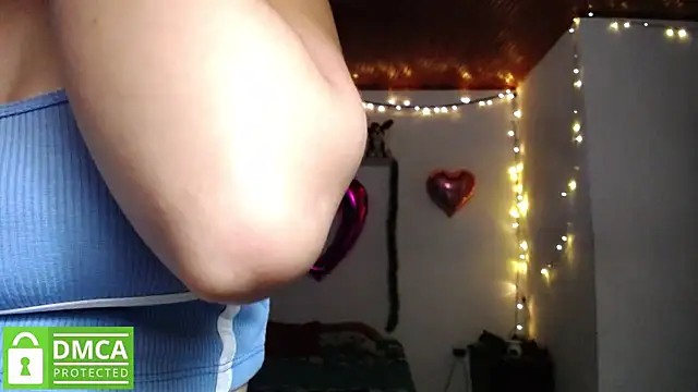 Mr MrsCurie online show from December 13, 9:41 pm