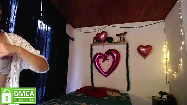 Mr MrsCurie online show from December 14, 10:18 pm