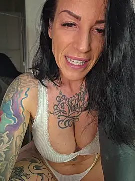 EmilyDiazofficial online show from June 28, 8:42 am