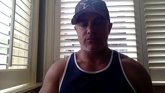 Snapshot of Bad_daddy21 chatting on September 15, 6:41 pm Bad daddy21 online show from September 15, 6:41 pm