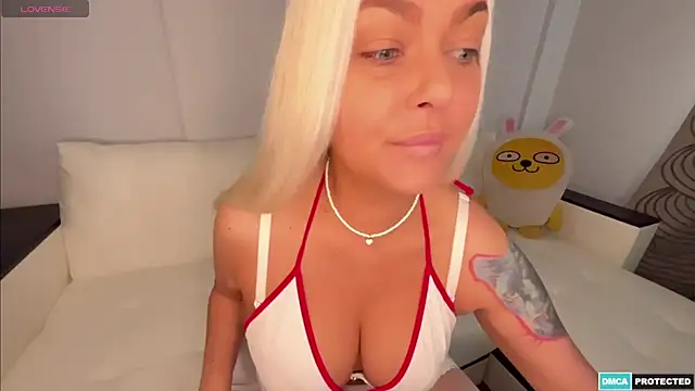 Snapshot of Anna_Bali chatting on January 13, 4:50 am Anna Bali online show from January 13, 4:50 am