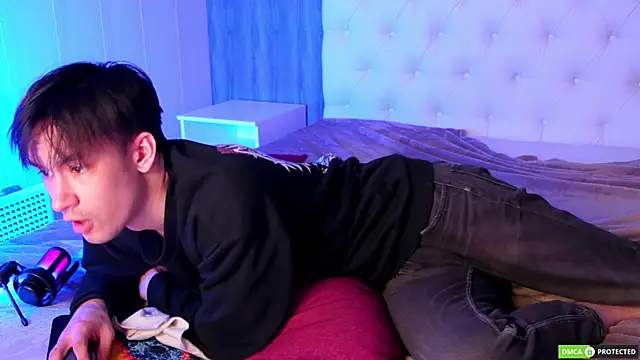 CalvinOwens online show from March 22, 6:54 am