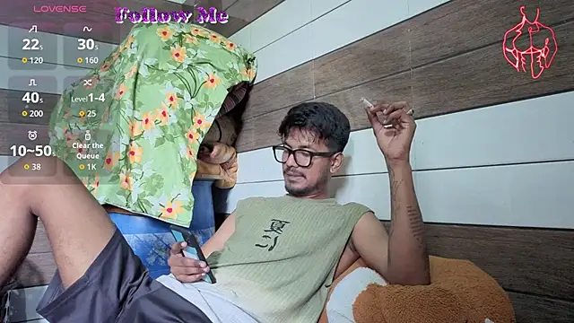 just fucks online show from July 19, 6:06 am