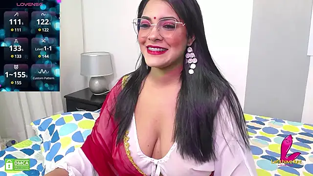 lakshmiraniii online show from February 11, 10:15 am