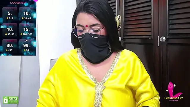 lakshmiraniii online show from February 13, 1:37 pm