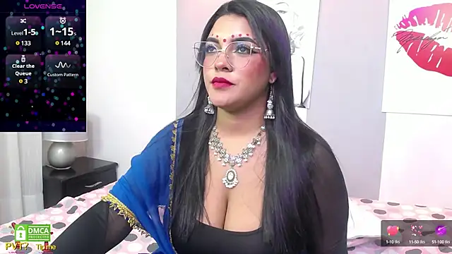 lakshmiraniii online show from March 13, 1:29 pm