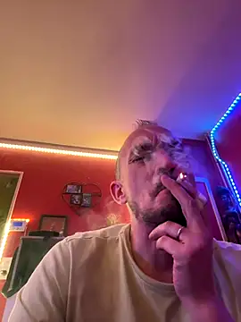 Snapshot of Denislamalice34 chatting on January 6, 8:56 pm Denislamalice34 online show from January 6, 8:56 pm