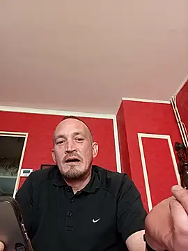 Snapshot of Denislamalice34 chatting on March 2, 2:13 pm Denislamalice34 online show from March 2, 2:13 pm