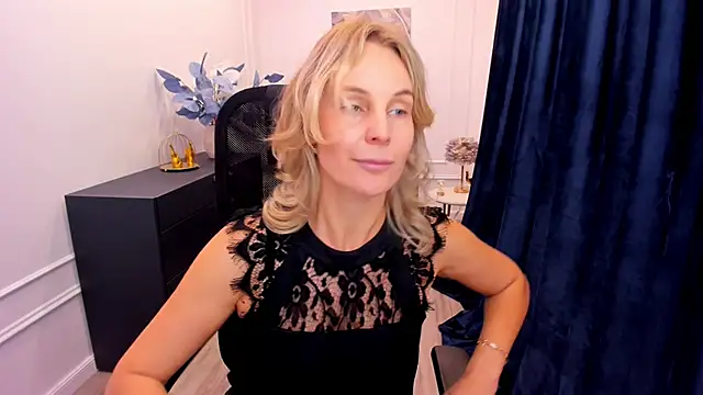 Sinty Devis online show from September 25, 11:36 am