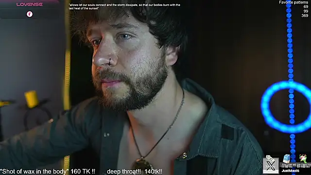 Snapshot of just_maxii chatting on October 2, 12:39 am just maxii online show from October 2, 12:39 am