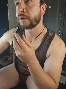 just maxii online show from November 19, 10:43 pm