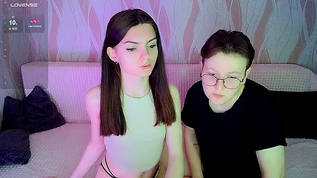  crazy baby  online show from September 23, 10:13 pm