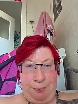 dieGeile0411 online show from April 9, 11:15 am