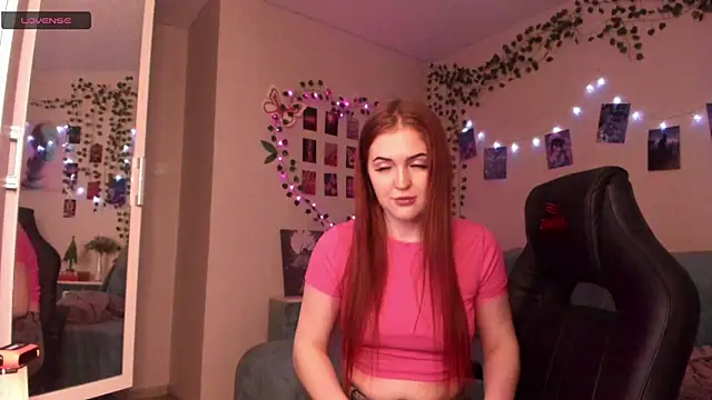 Snapshot of ViolaIntelligent chatting on January 20, 9:43 pm ViolaIntelligent online show from January 20, 9:43 pm