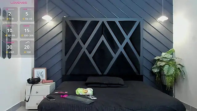 Apolo Bianco  online show from September 10, 11:27 pm