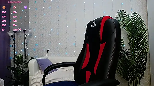 Camelia Lillie online show from November 12, 1:17 am