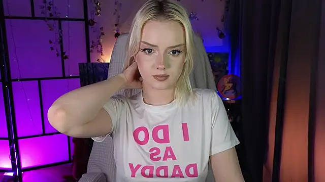 ImBonBon online show from April 5, 9:34 pm