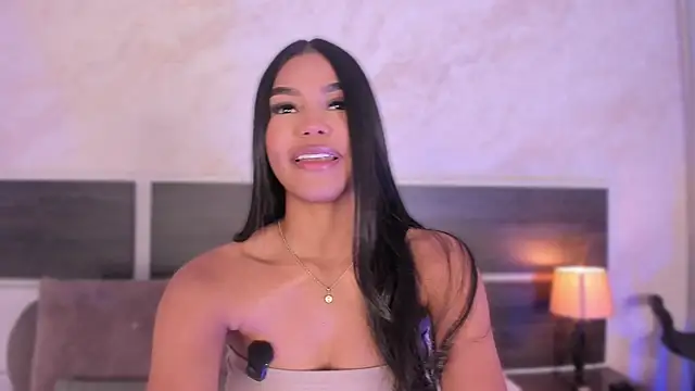 chloe sullivannn online show from January 12, 8:03 pm