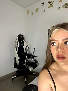 Jullieetta online show from October 9, 11:41 am