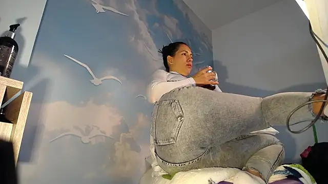 Snapshot of Nata_bernett chatting on December 18, 2:28 pm Nata bernett online show from December 18, 2:28 pm
