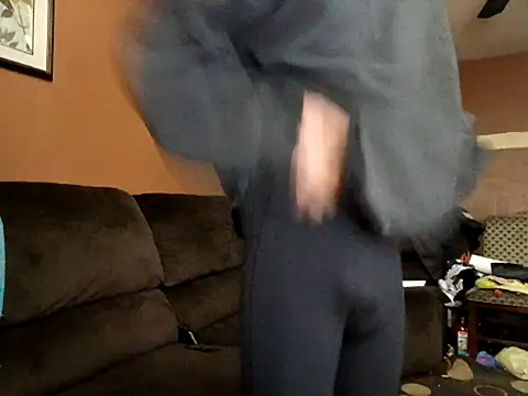 Snapshot of Hugebwc102 chatting on December 20, 10:16 am Hugebwc102 online show from December 20, 10:16 am