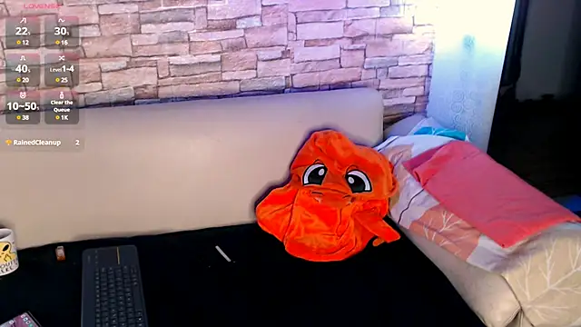 Snapshot of Luci_Amore chatting on December 20, 2:30 am Luci Amore online show from December 20, 2:30 am