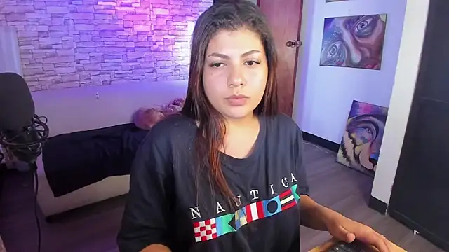 Snapshot of Luci_Amore chatting on March 7, 5:51 am Luci Amore online show from March 7, 5:51 am