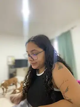 CurlyGirl 1 online show from January 4, 12:59 pm