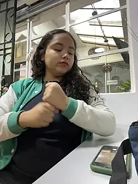 CurlyGirl 1 online show from January 9, 11:58 am