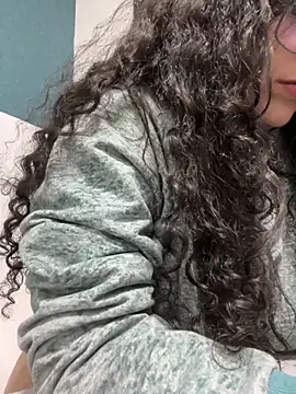 CurlyGirl 1 online show from January 13, 6:27 pm