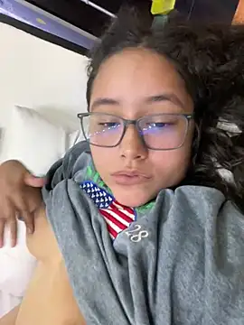 CurlyGirl 1 online show from February 8, 3:42 pm