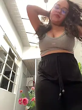 CurlyGirl 1 online show from February 20, 5:51 pm