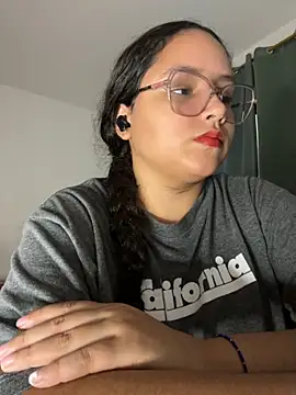 CurlyGirl 1 online show from September 18, 8:33 pm