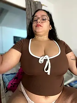 CurlyGirl 1 online show from January 9, 10:33 pm