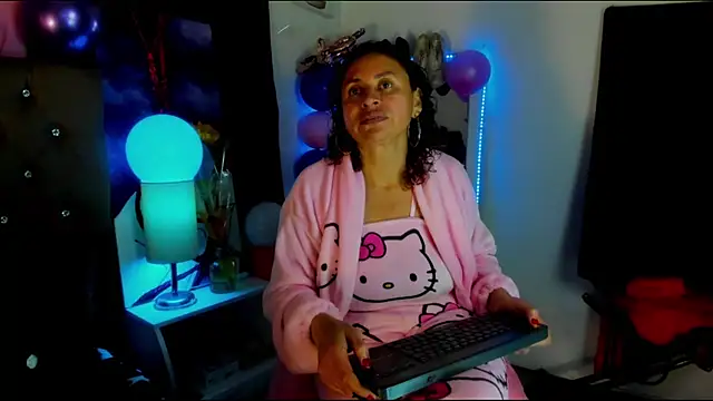 SheraHadee online show from March 11, 11:15 pm