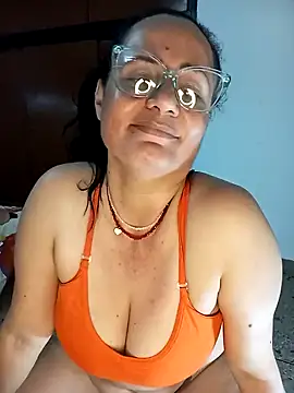 Snapshot of Eunice73 chatting on January 16, 10:34 pm Eunice73 online show from January 16, 10:34 pm