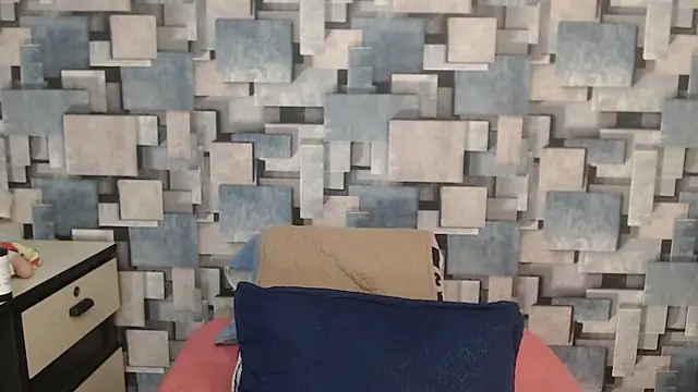 angel dthroatt online show from December 17, 12:11 pm