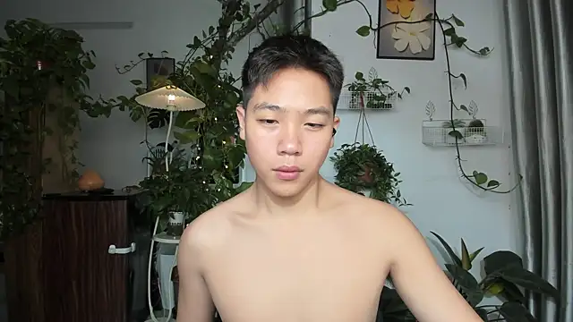 Snapshot of Oliver_Nl chatting on February 7, 5:00 am Oliver Nl online show from February 7, 5:00 am